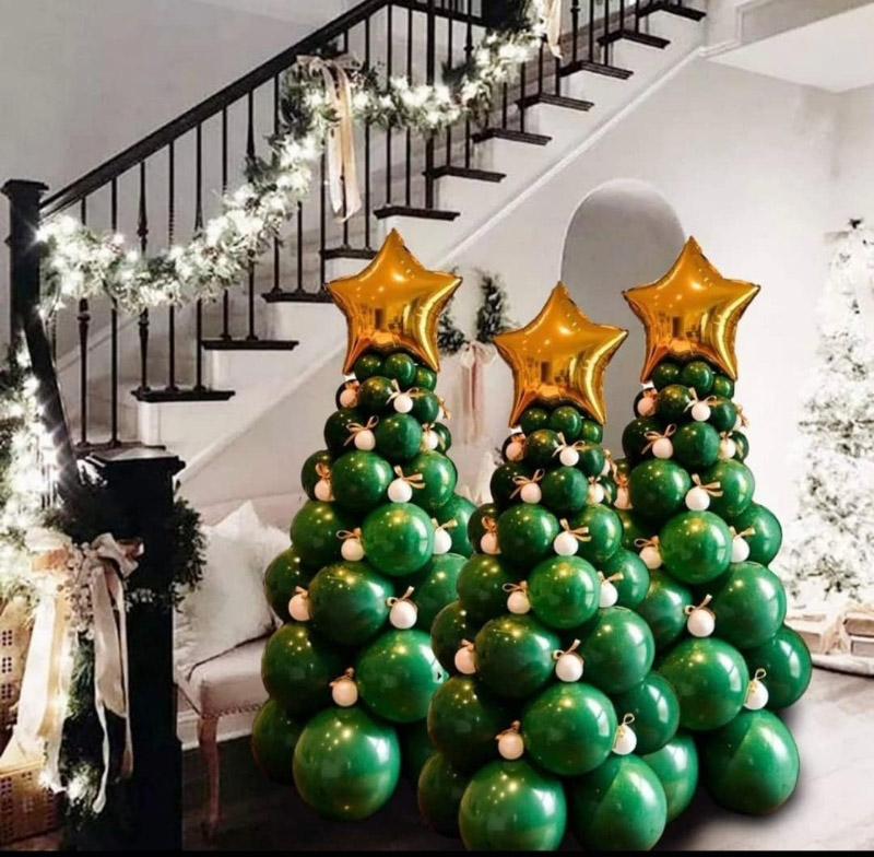 ¿Cómo hacer un árbol de Navidad con globos?