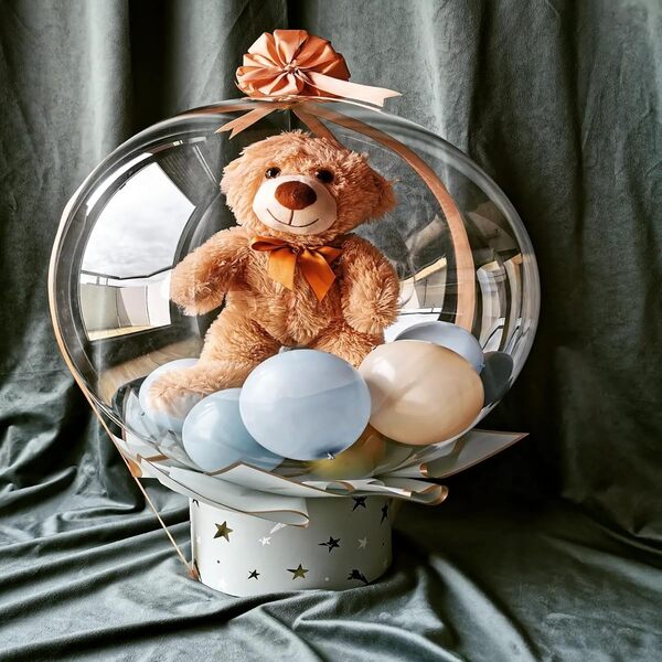 Globo bobo con conejito de juguete