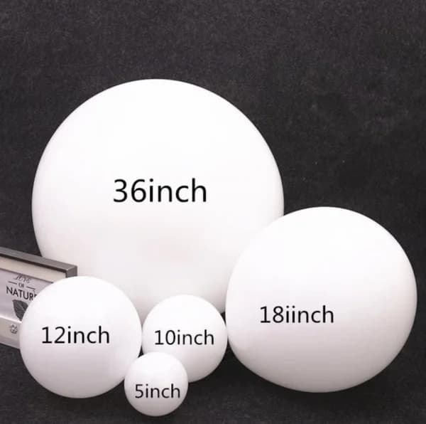 Globos blancos mate.