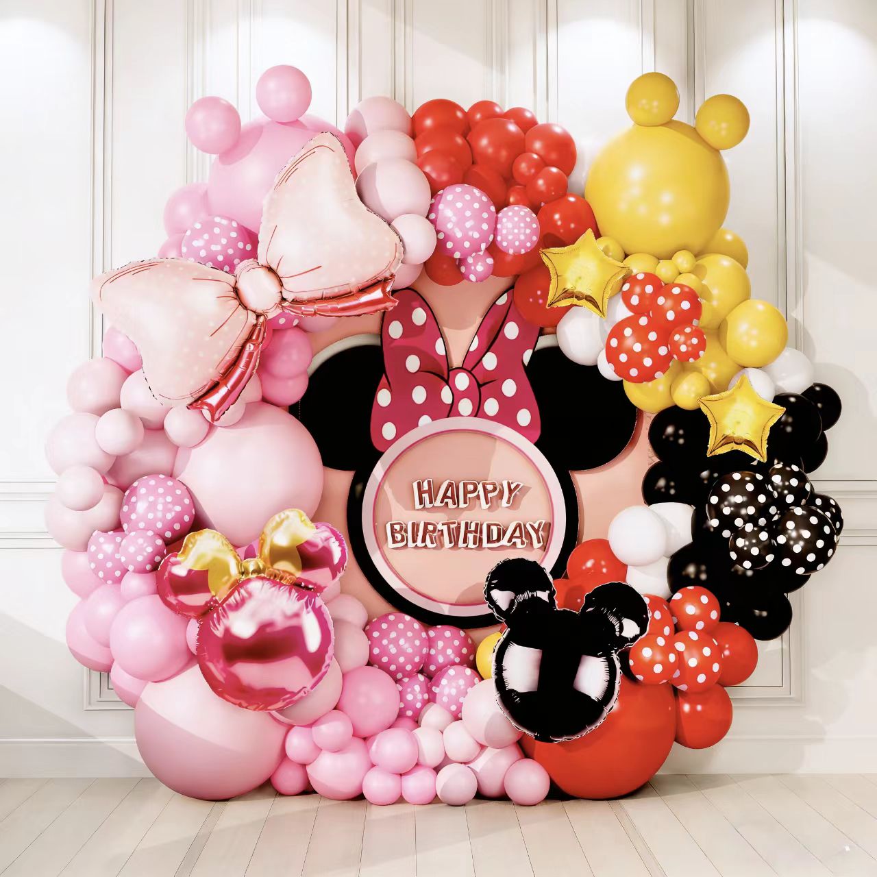 Arco de globos de Mickey y Minnie
