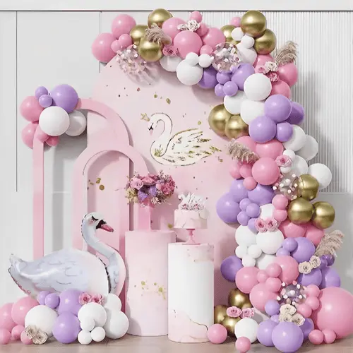 Arco de globos cisne